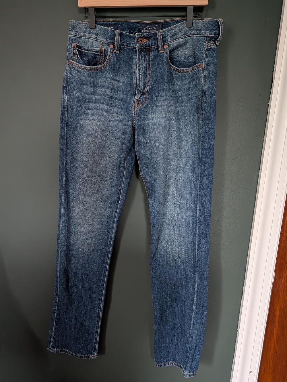 Lucky Brand Men's Medium Wash Straight Jeans